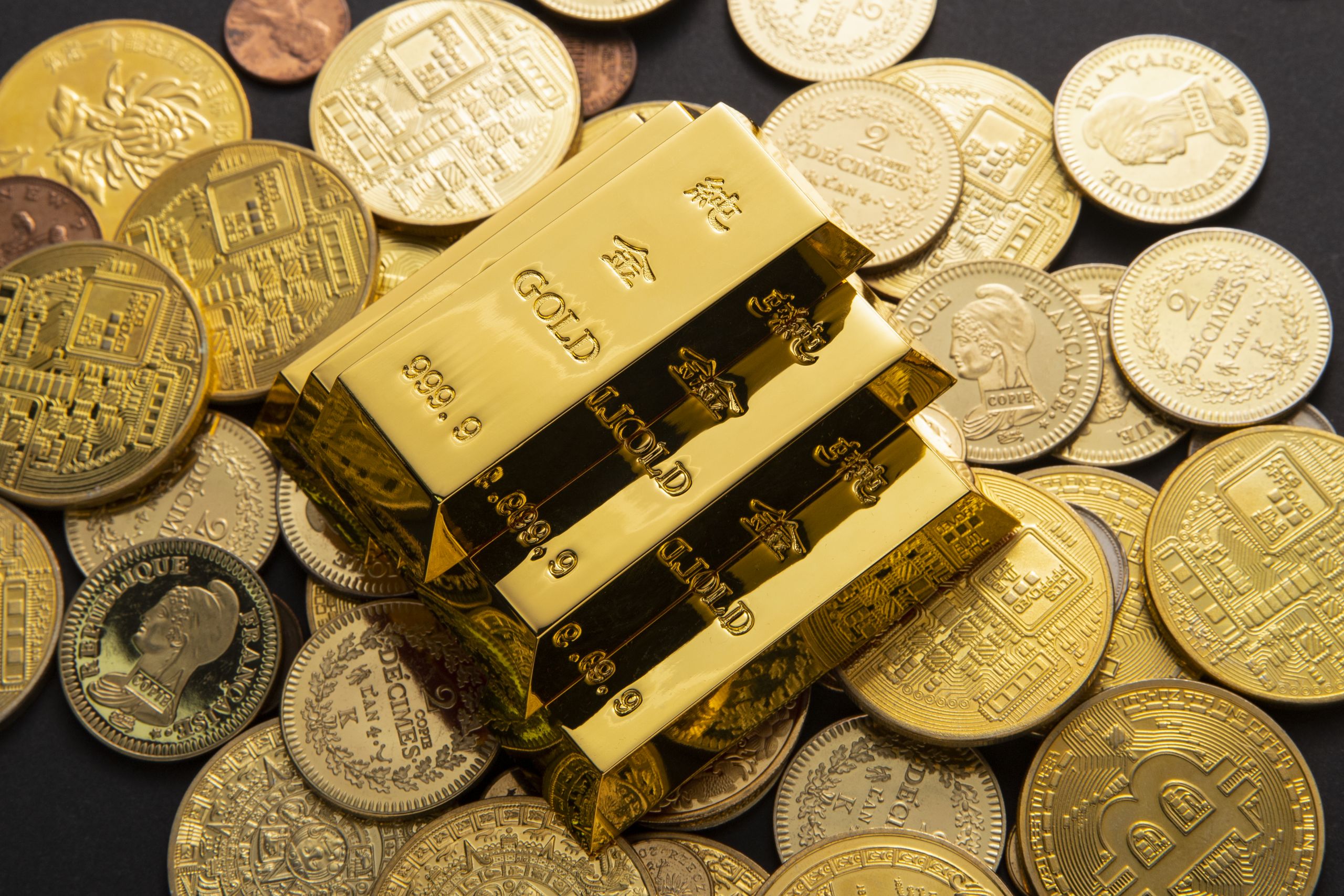 Goldbarren oder Goldmünzen verkaufen Bochum – Was lohnt sich mehr?