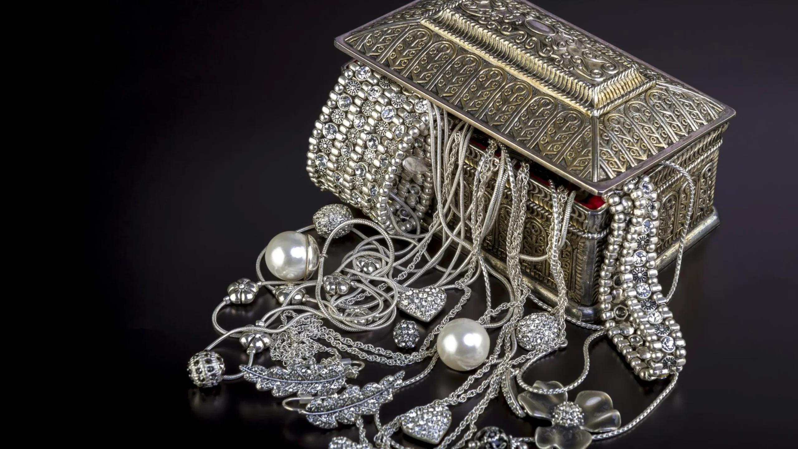 Silber verkaufen in Hattingen – Schmuck, Münzen und Silber richtig bewerten